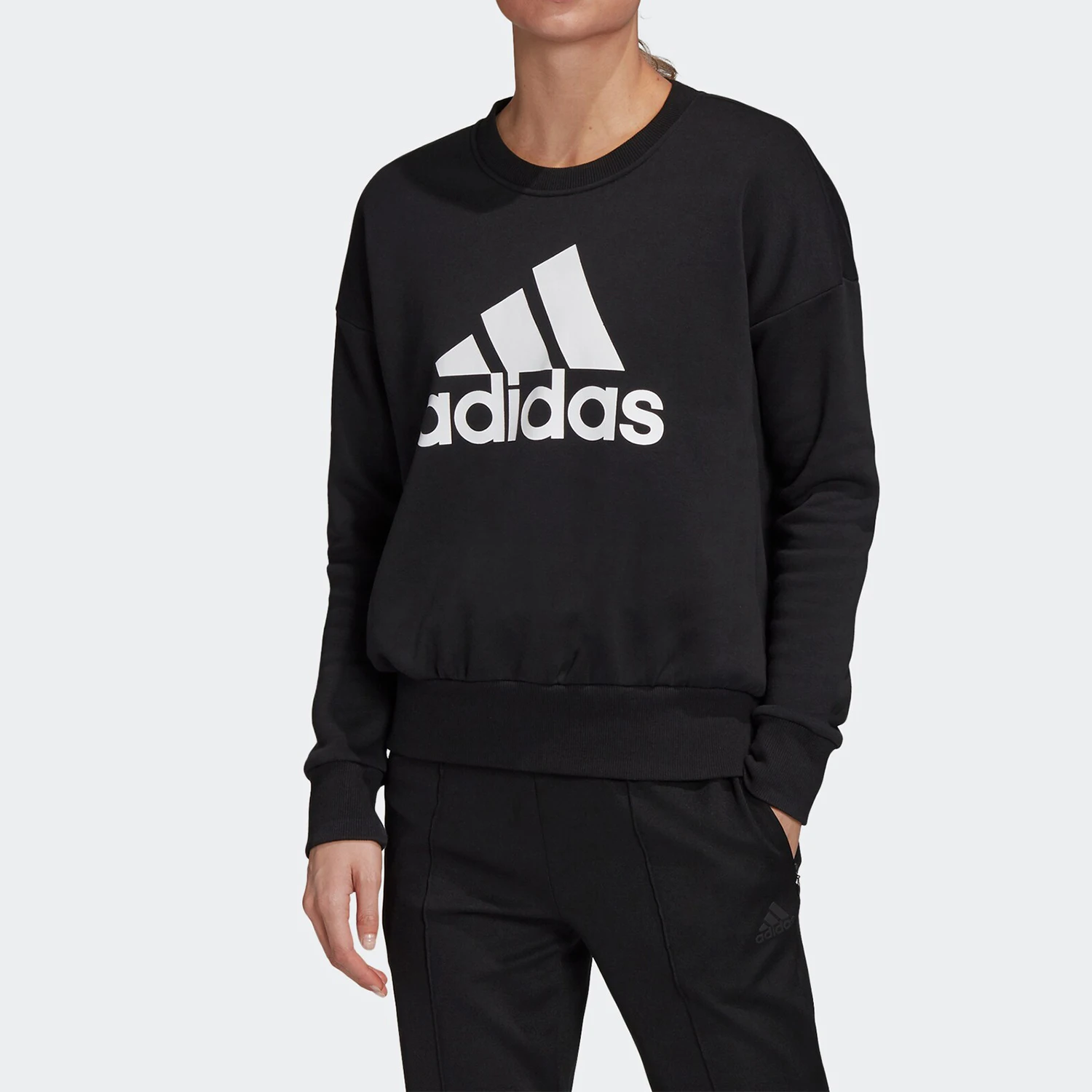 

Оригинальная осенняя новинка Adidas, женская повседневная спортивная толстовка-пуловер GC6925