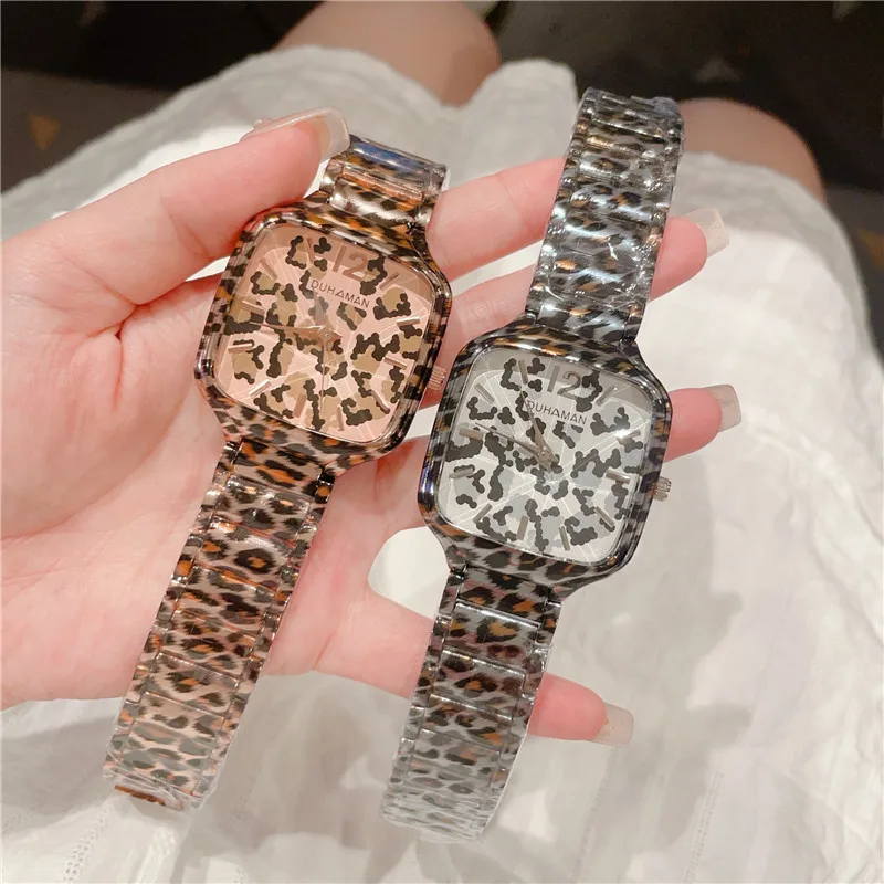 DUHAMAN Women Quartz Watch Fashion Square Casual Ladies Watch Female Quartz Gold Watch Leopard For Women Clock A251