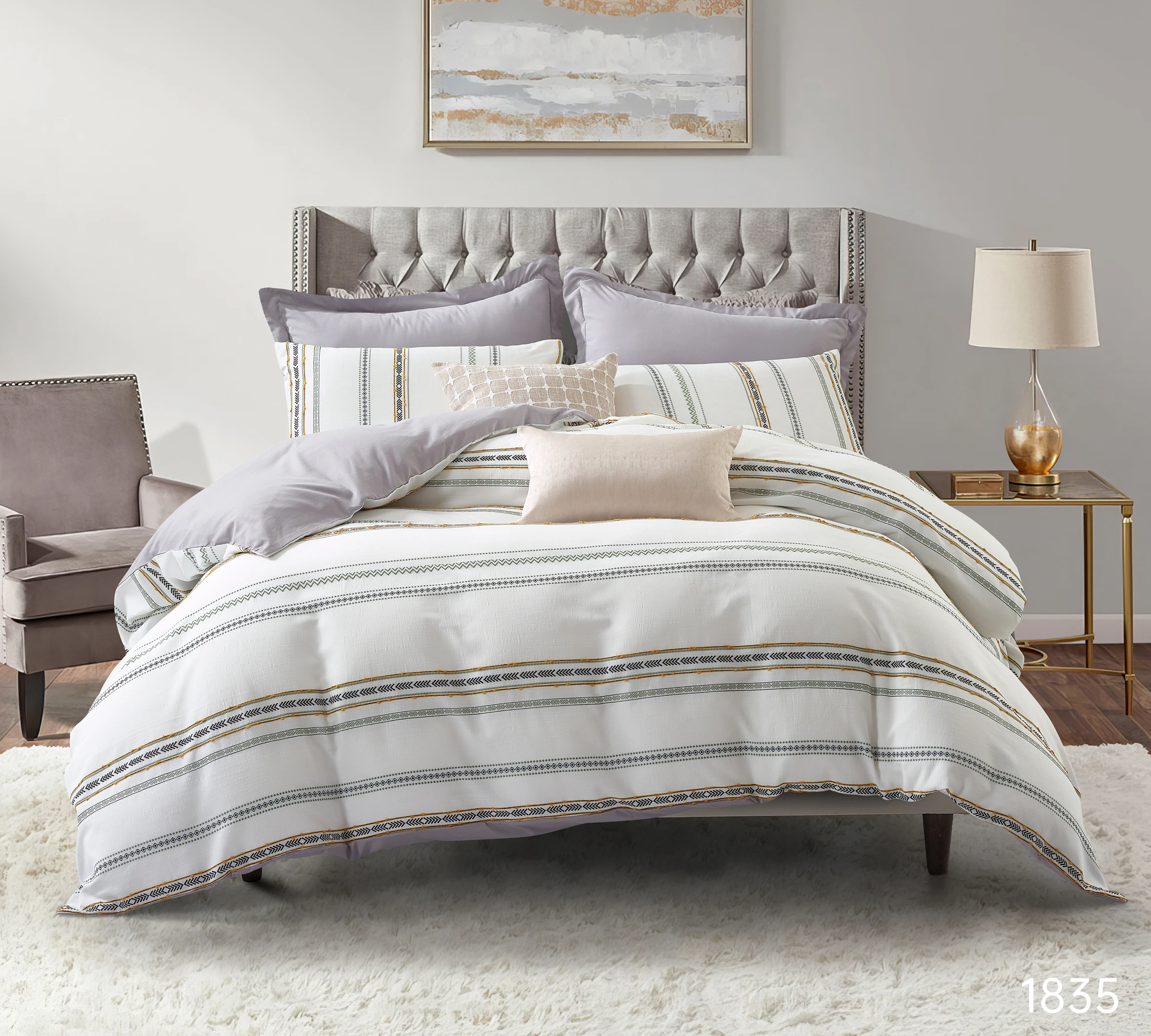 Nantong Hot Sale 8pcs  Microfiber 90gsm Printing Comforter Set Filling 300gsm