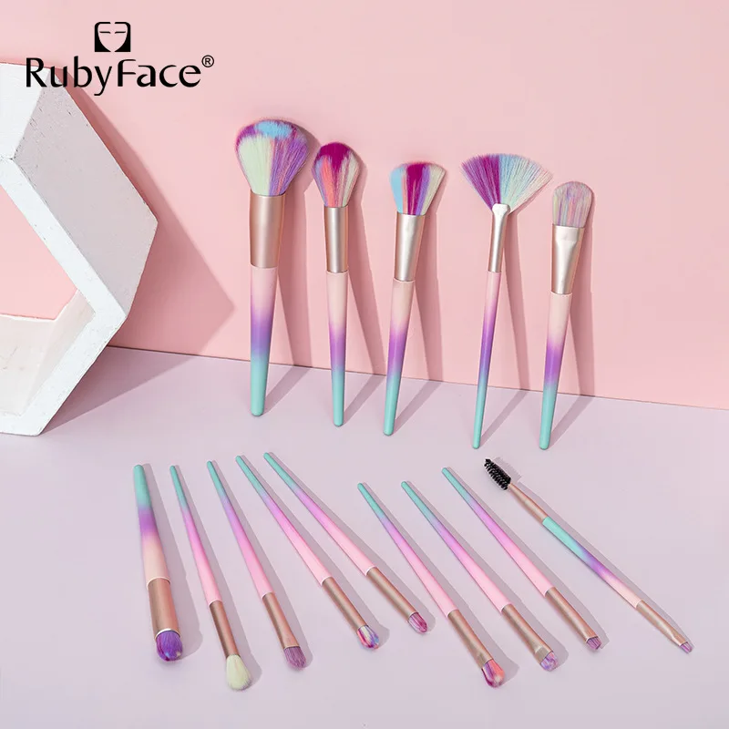 Beauty Colorful Tricolor Makeup Brush for Cosmetics Foundation Blush Powder Eyeshadow Makeup Brush Tool Soft Makeup Brushes