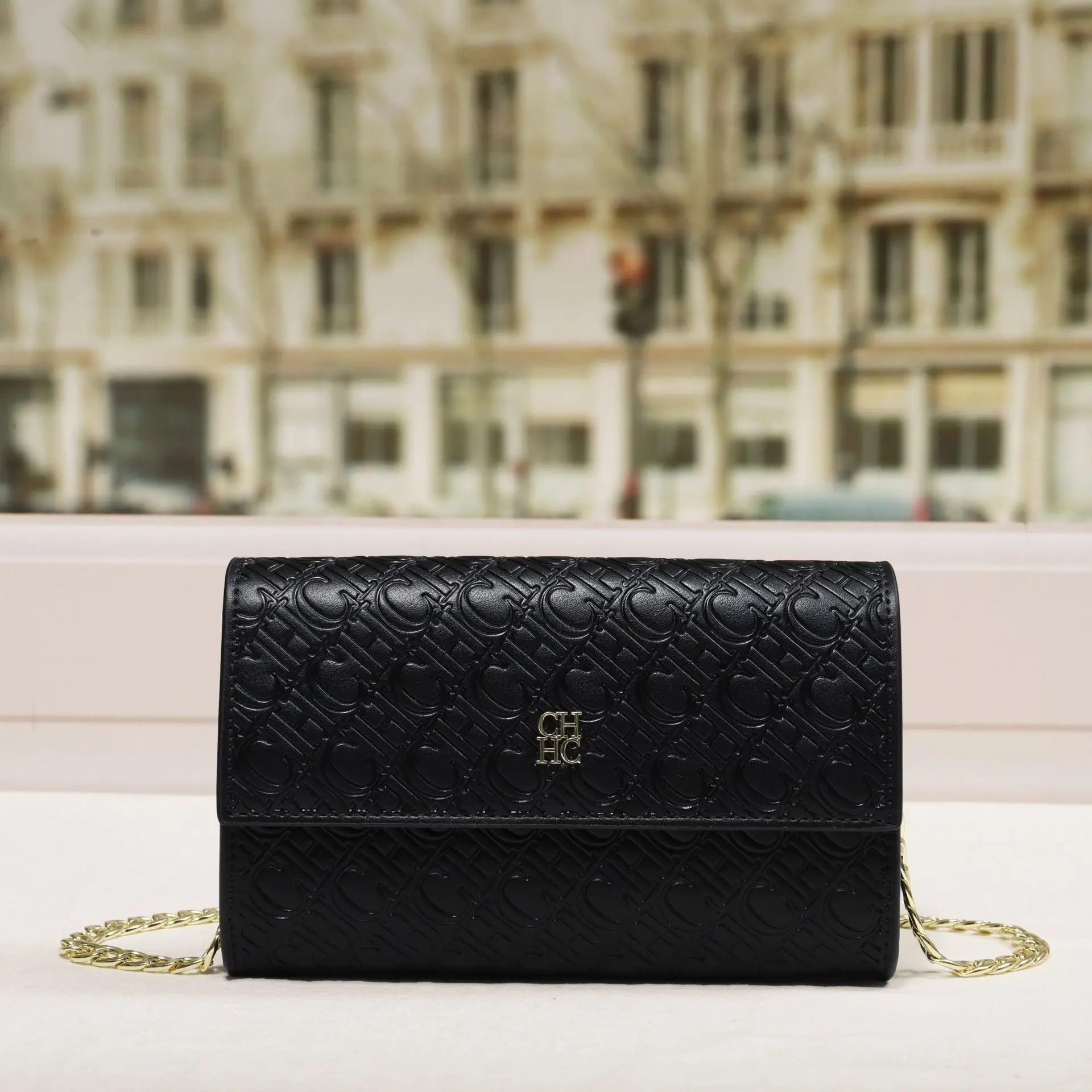 

CHHC 2026 Women's Crossbody Bag Small Square Purse with Chain Strap Minimalist Design Casual Chic Shoulder Bag