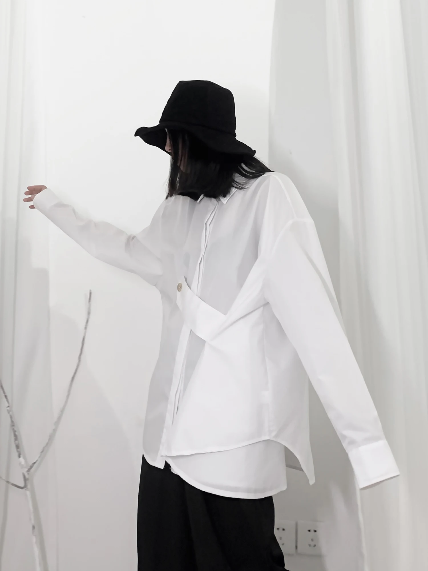 

Dark Series Black Shirt Women's Irregular Style Fashionable Casual Top Pure Color Square Collar Long Sleeve Polyester