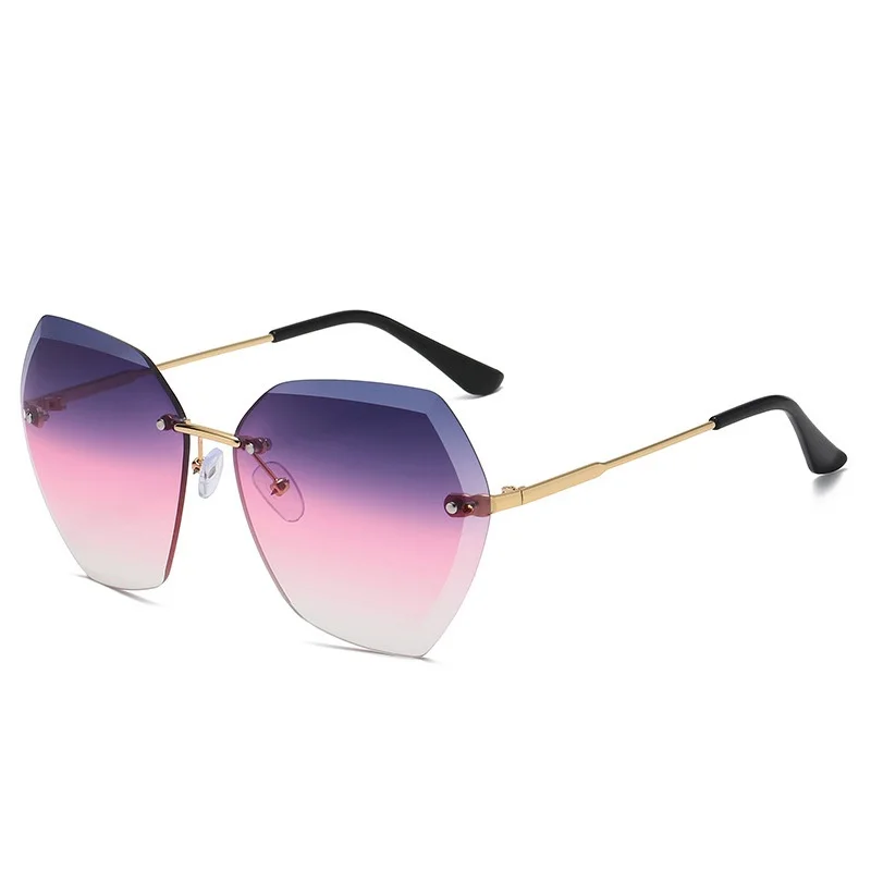 

New Rimless Sunglasses for Women Polygon Diamond Eyeglasses Women Ocean Gradient Lens Beach Sun Shades Glasses Frameless Eyewear