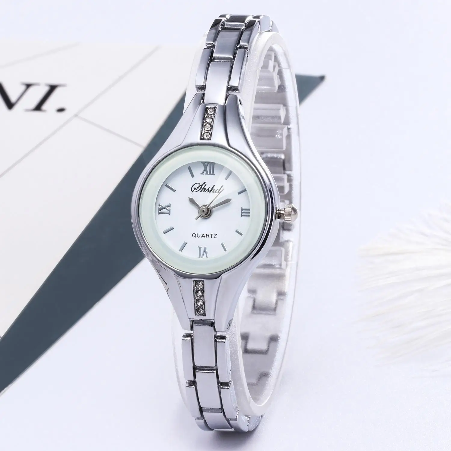 New bracelet bracelet bracelet women\'s watch casual small watch girls quartz wristwatch gift watch