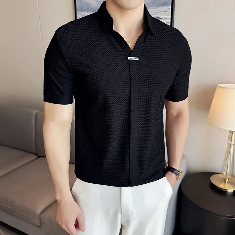 Herren-Poloshirt mit Waffelmuster, 2024, britischer Stil, Sommer, Eisseide, dünn, solide, lässig, elastisch, schmale Passform, kurzärmeliges T-Shirt, Herrenbekleidung