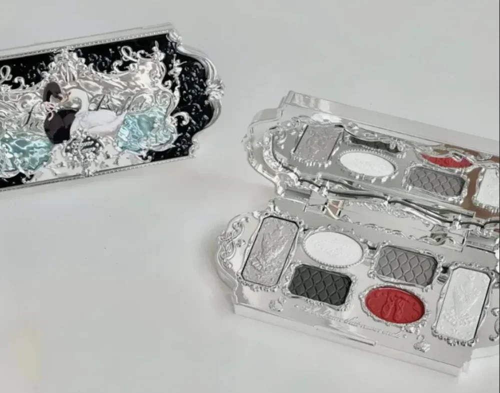 Makeup Set Flower Knows Bunny Garden Collection 6 Color Eyeshadow Palette Embossed Blusher Shine Lipstick Kit Maquiagem