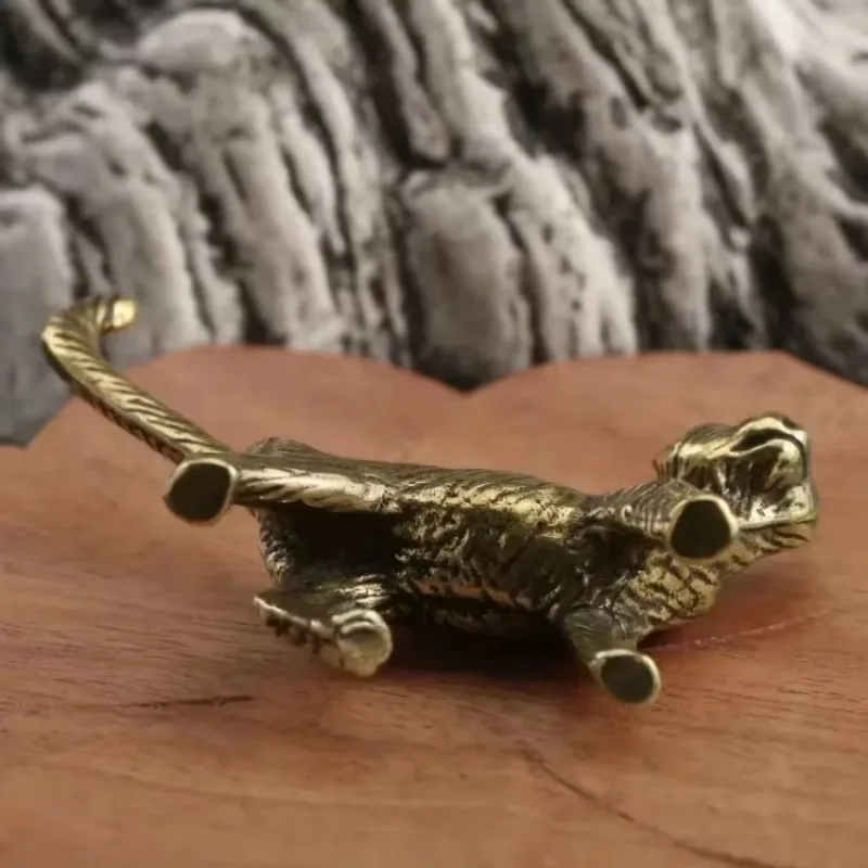 Retro Brass Cat Ornament 4