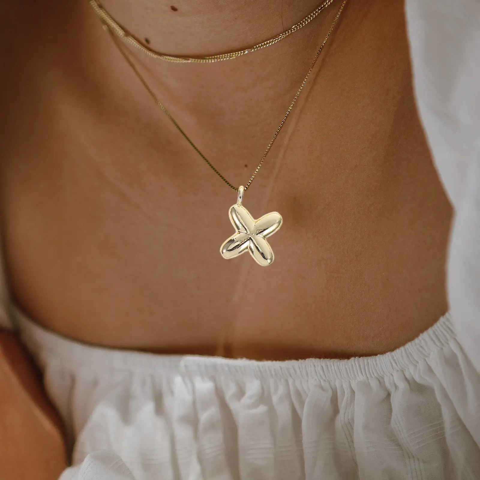 26Pcs Gold Plated Letter Pendant Charms Mini Alphabet Initials for Necklaces Bracelets DIY Jewelry Stylish Double Sided