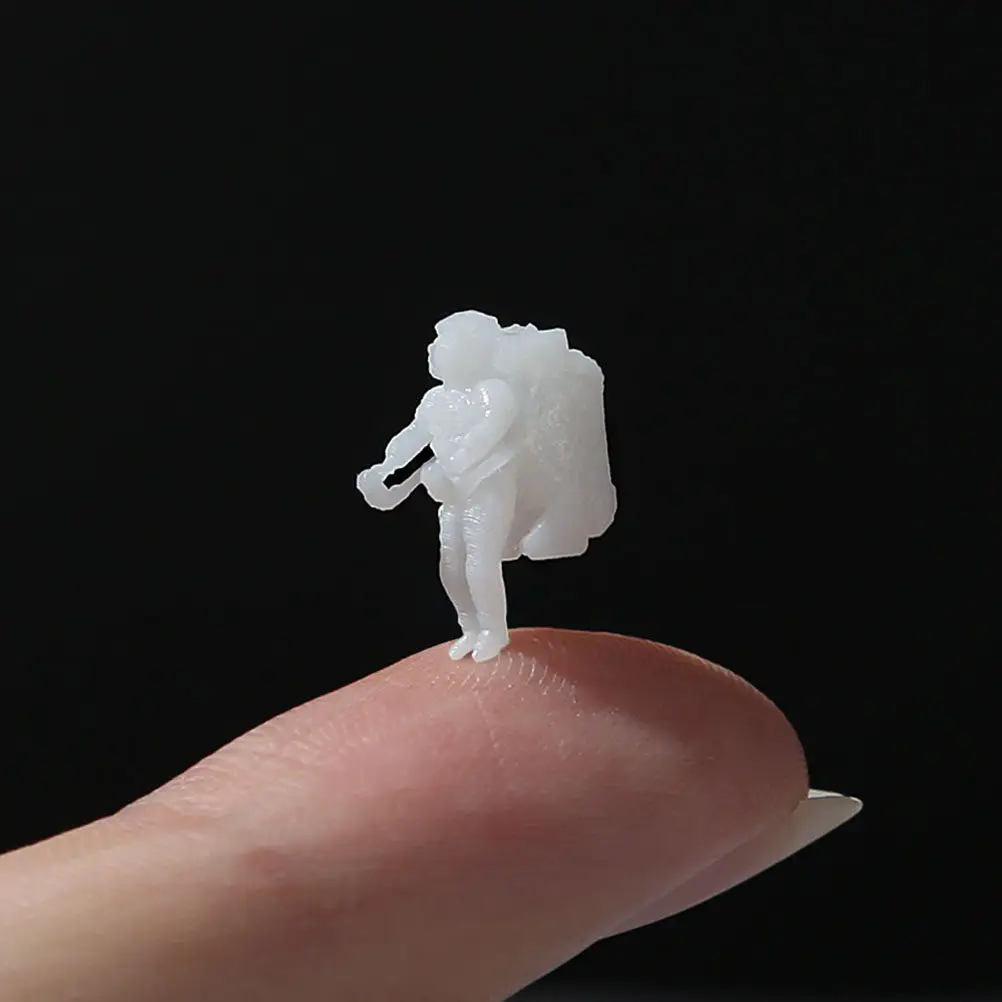 4Pcs Astronaut Epoxy Resin DIY Fillers Mini 3D Lifelike Craft Accessories Pendant Micro-Landscape Ornaments Gift Decoration