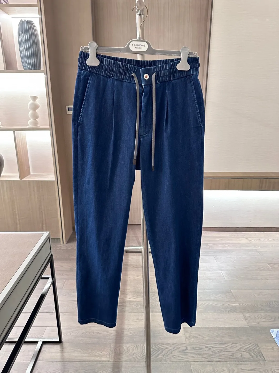 

BC Italian simple elastic waist drawstring small straight casual denim pants