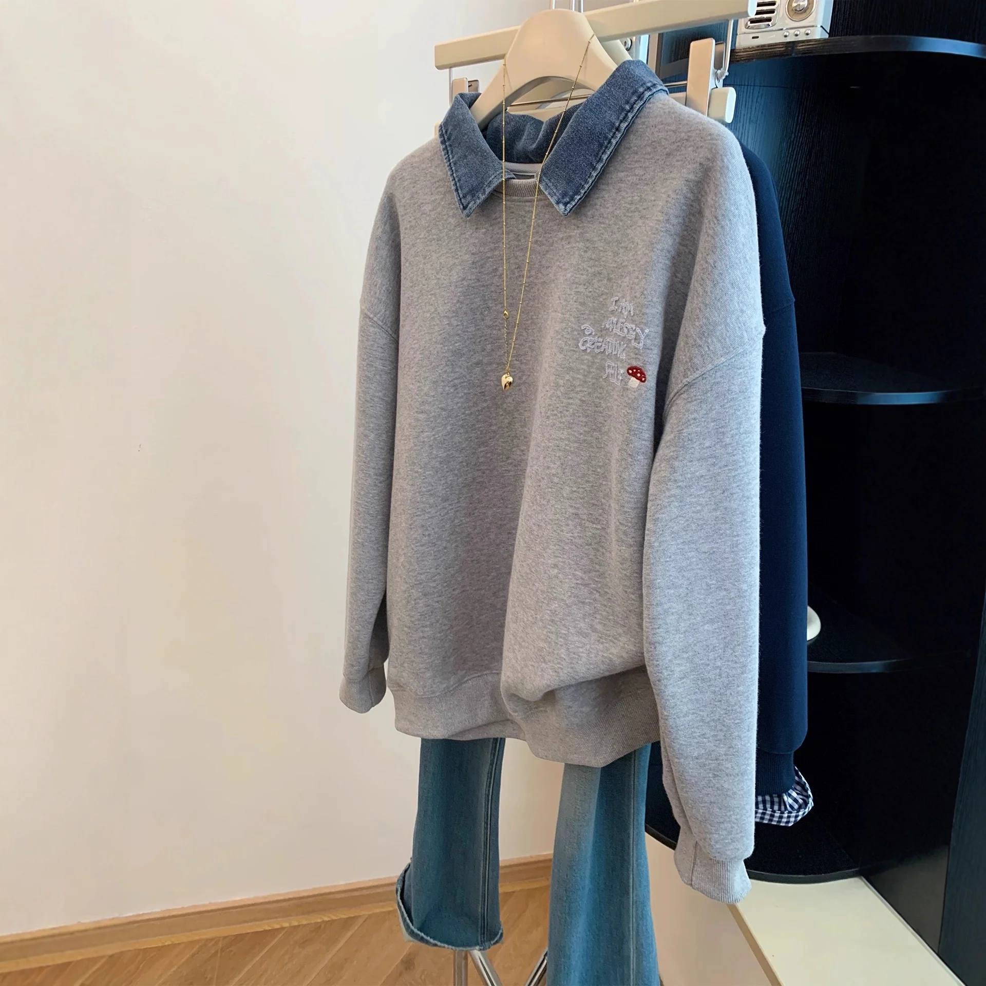 

Поддельный джинсовый свитшот из двух предметов, женский весенне-осенний новый свободный пуловер, куртка, модный топ с длинными рукавами и надписью