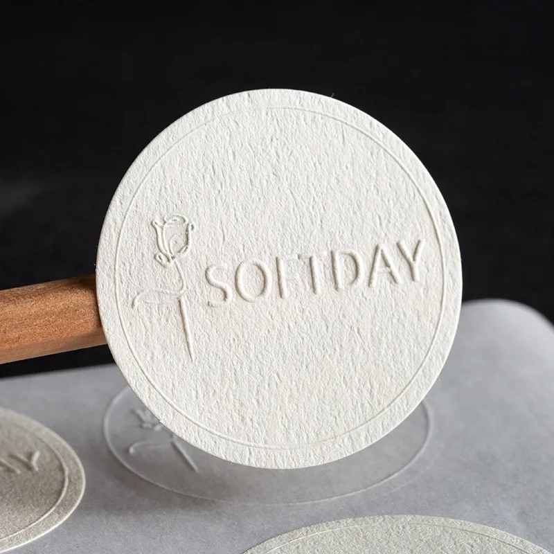 

Customized Special Paper Embossed Logo Stickers Round Luxury Store Name Labels Holiday Gifts Packing Sticker