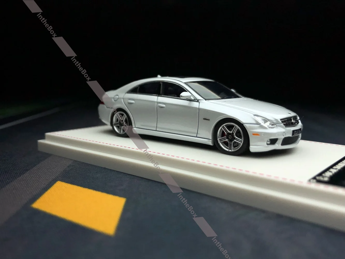 

FH 1/64 MB CLS C63 MK1 C219 White Collection Limited Edition