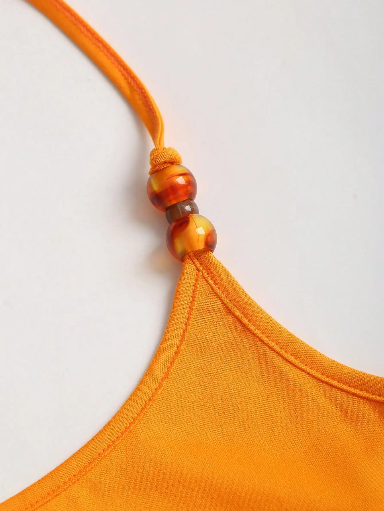 여성용 오렌지 홀터탑 & 바디콘 머메이드 스커트 2피스 세트 (비즈 장식 스트랩 포함)