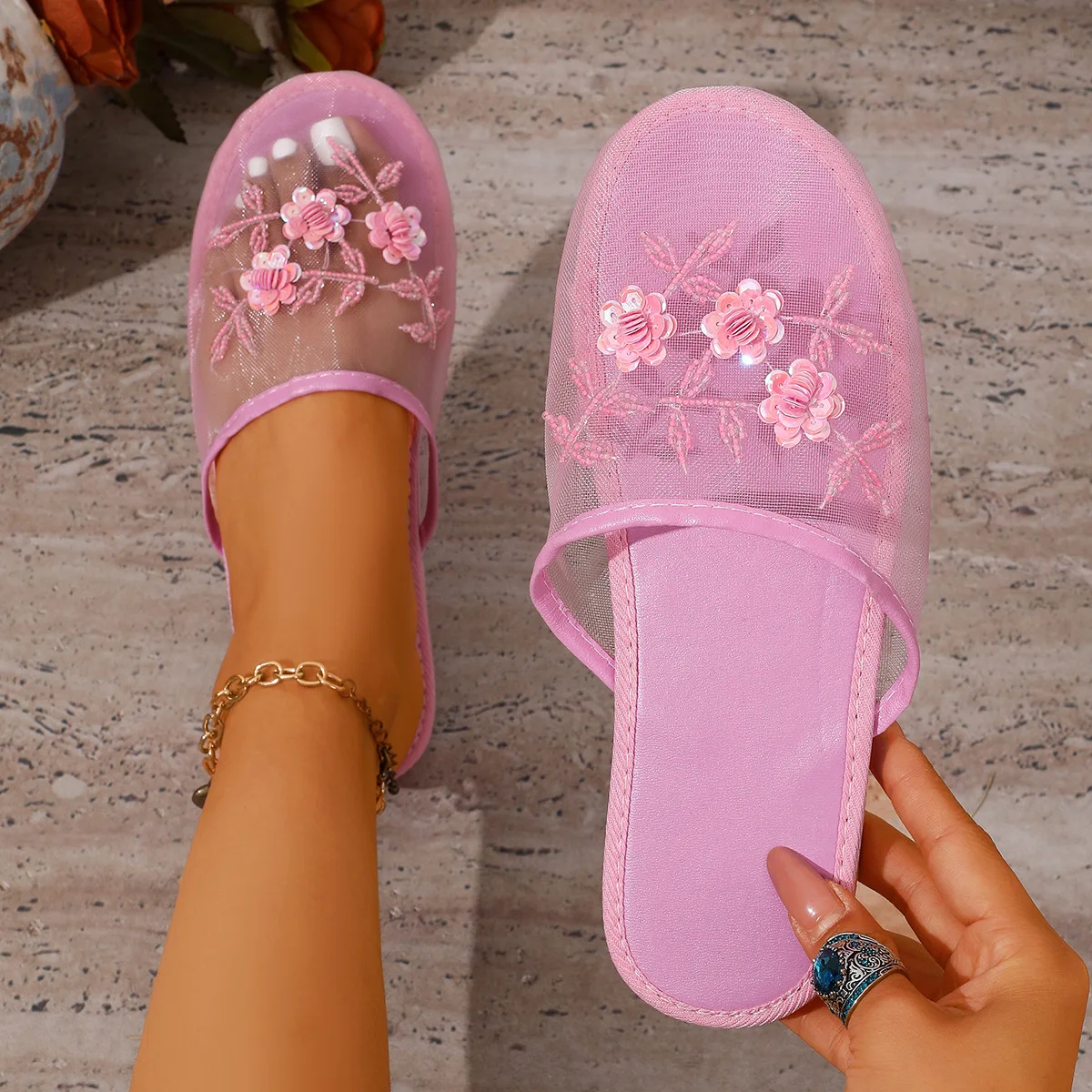 Women's Indoor Slippers Summer 2026 New Plush Home Lazy Slippers Anti slip Durable Fashion Sandals Slippers