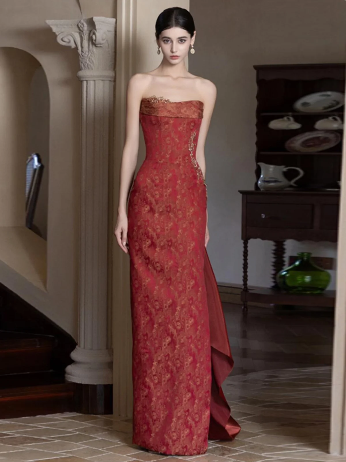 

Красное сексуальное вечернее платье без бретелек в китайском стиле для свадебной церемонии, банкета, возвращения домой, с завышенной талией, длинная юбка, полиэстер