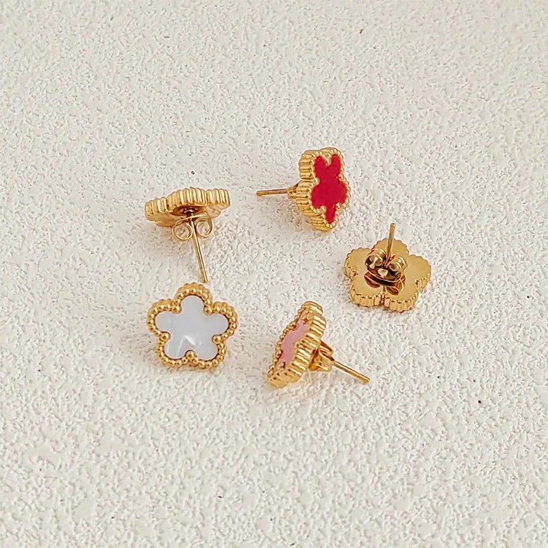 أقراط نسائية موضة 2024 أقراط من الفولاذ المقاوم للصدأ امرأة أنيقة 14k مطلية بالذهب البرسيم بنات مجوهرات الأزياء والاكسسوارات