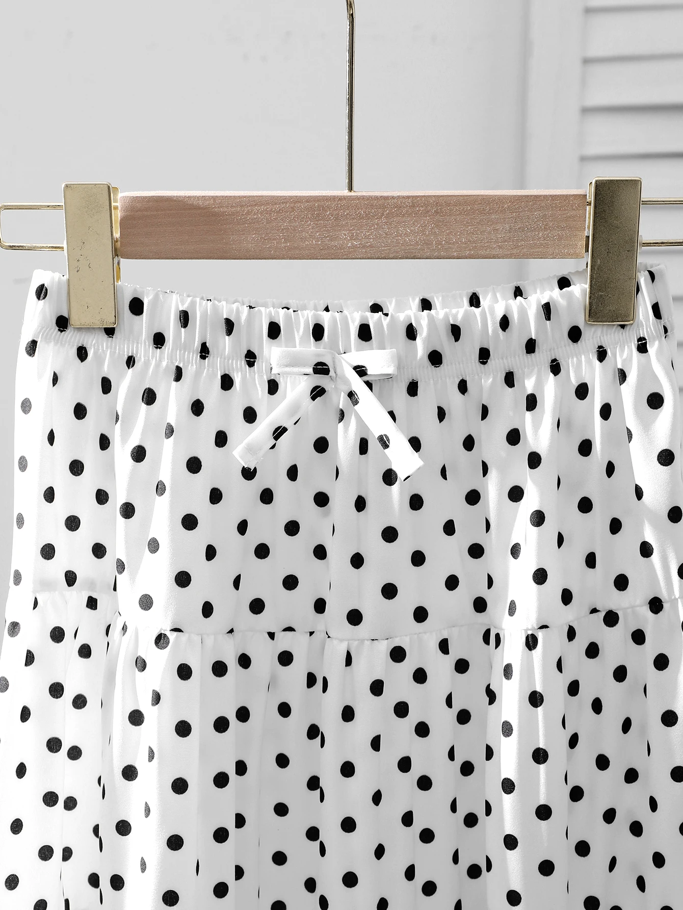 Black and white dotted half-length skirt, suitable for beach vacation and garden party, 8-12 years old girl's half-length skirt