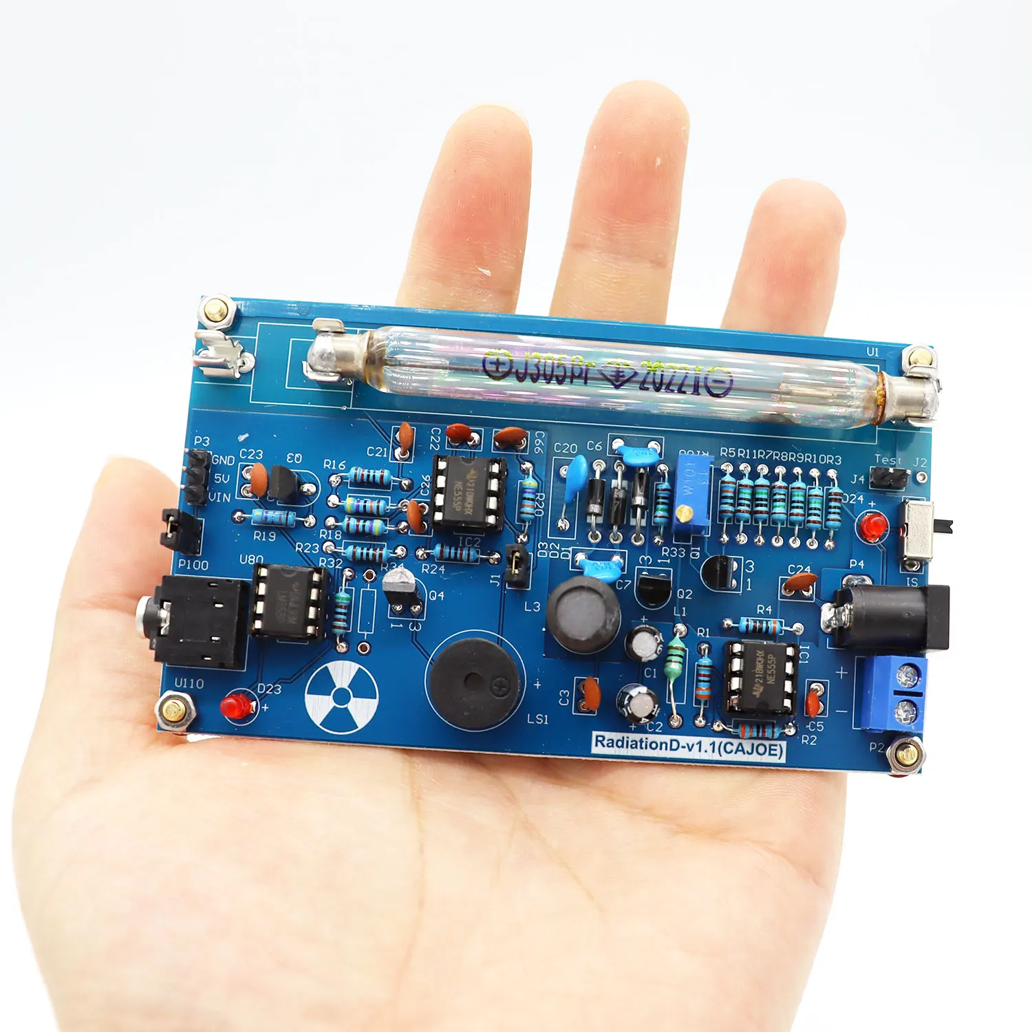 Thumbnail 3 - #19 Best Geiger Counters to Buy In 2026