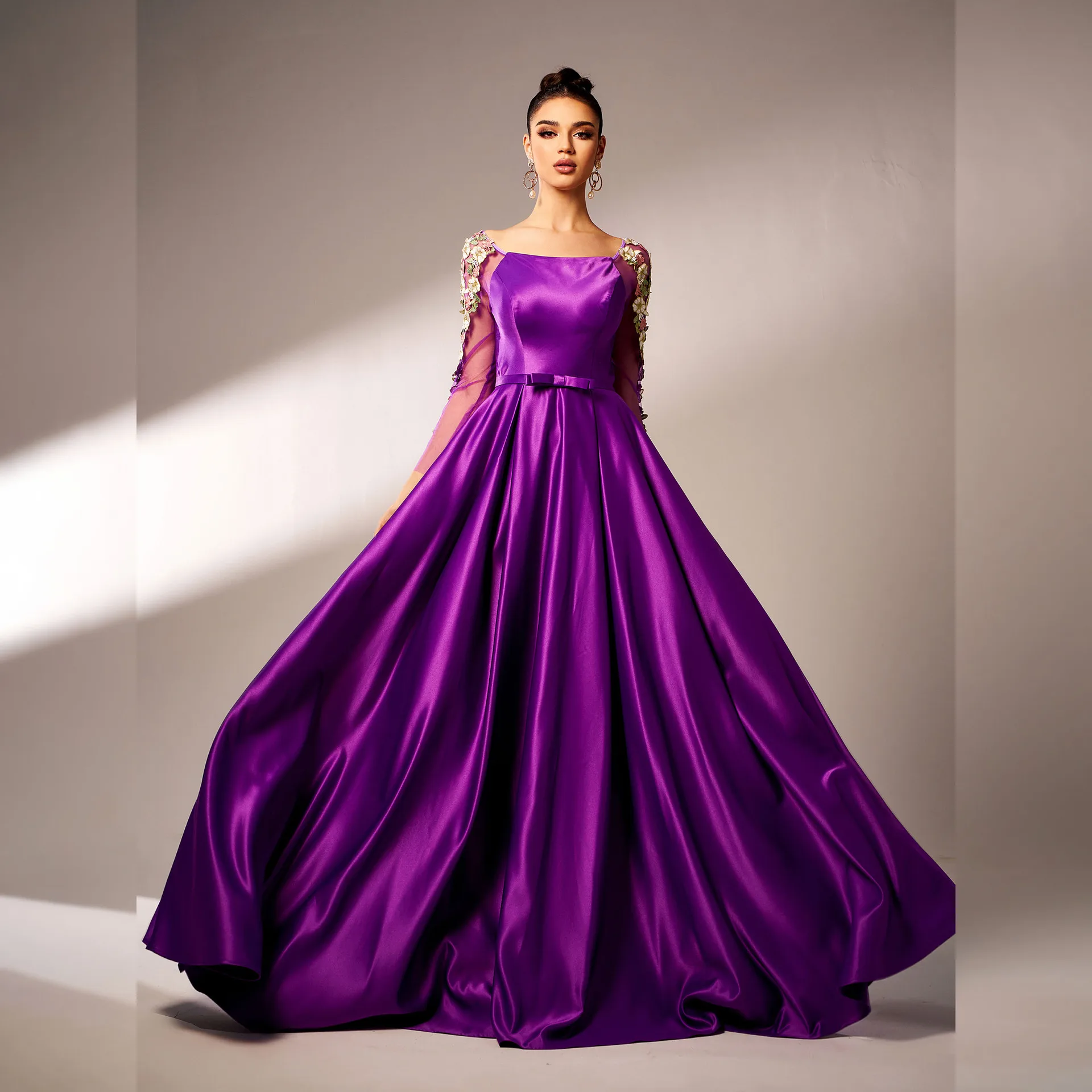 

New high-end long-sleeved square collar banquet decal waist pendulum evening dress bridesmaid dresses women dance costume