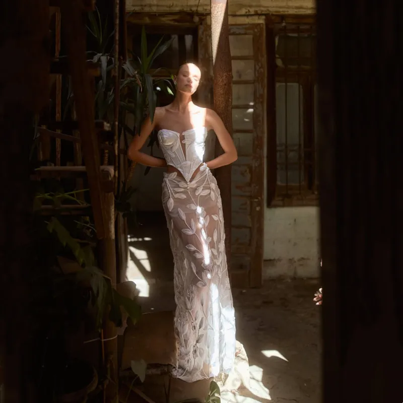 

Boho Mermaid Appliques Wedding Dresses Elegant Strapless Cut-out Sexy Backless V-Neck Bridal Gowns Ivory 2025 Vestido Customized