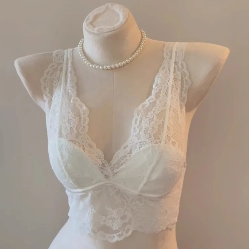 

French Lace Lingerie Gathered No Steel Ring Bra Deep V Neck Sexy Wire Free Bras Underwear Tank Tops Padded Camisole Vest