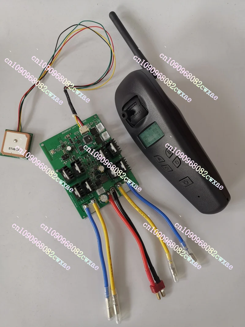 

Positioning Automatic Cruise Intelligent Driving GPS Nesting Boat Fishing Intelligent Remote Control One Button No Signal Return