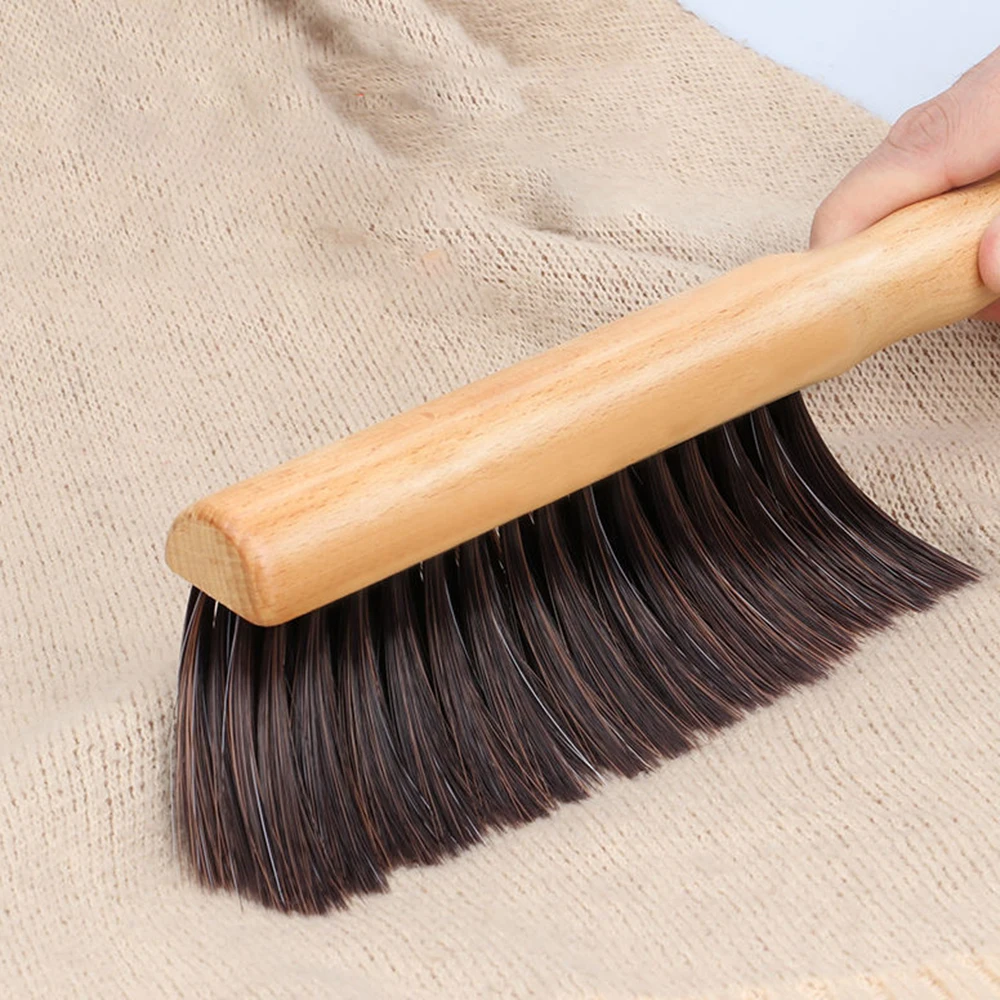 Long-Handled Bed Brush, Wooden Handle, Solid Wood Bed Sweeping Brush, Carpet Brush, Soft Bristle Brush