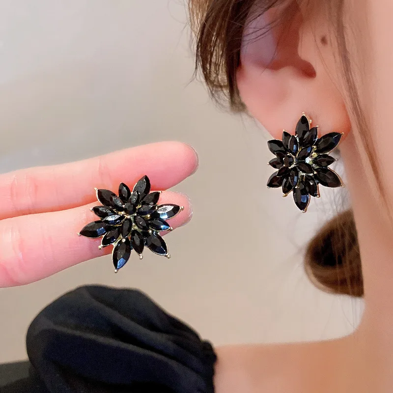 Shiny Multicolor Crystal Flower Stud Earrings Snowflake Earrings Elegant Unique Party Wedding Jewelry Gift Pendiente Mujer