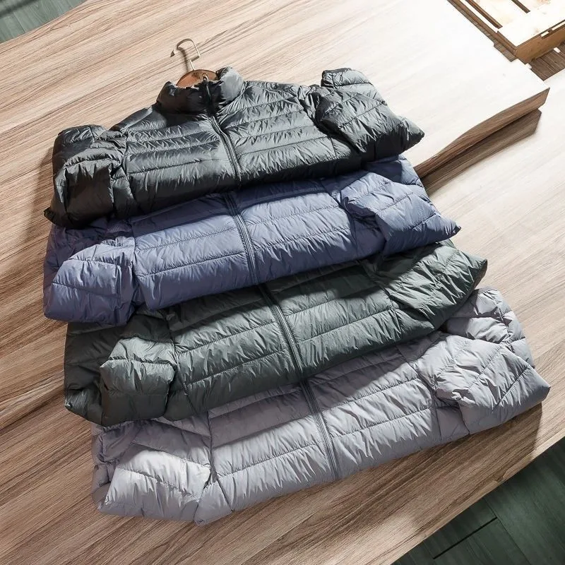 سترة قطنية خفيفة الوزن للرجال بياقة عالية وغطاء للرأس، دافئة وعملية بلون موحد، معطف شتوي متعدد الاستخدامات للأعمال والملابس غ...