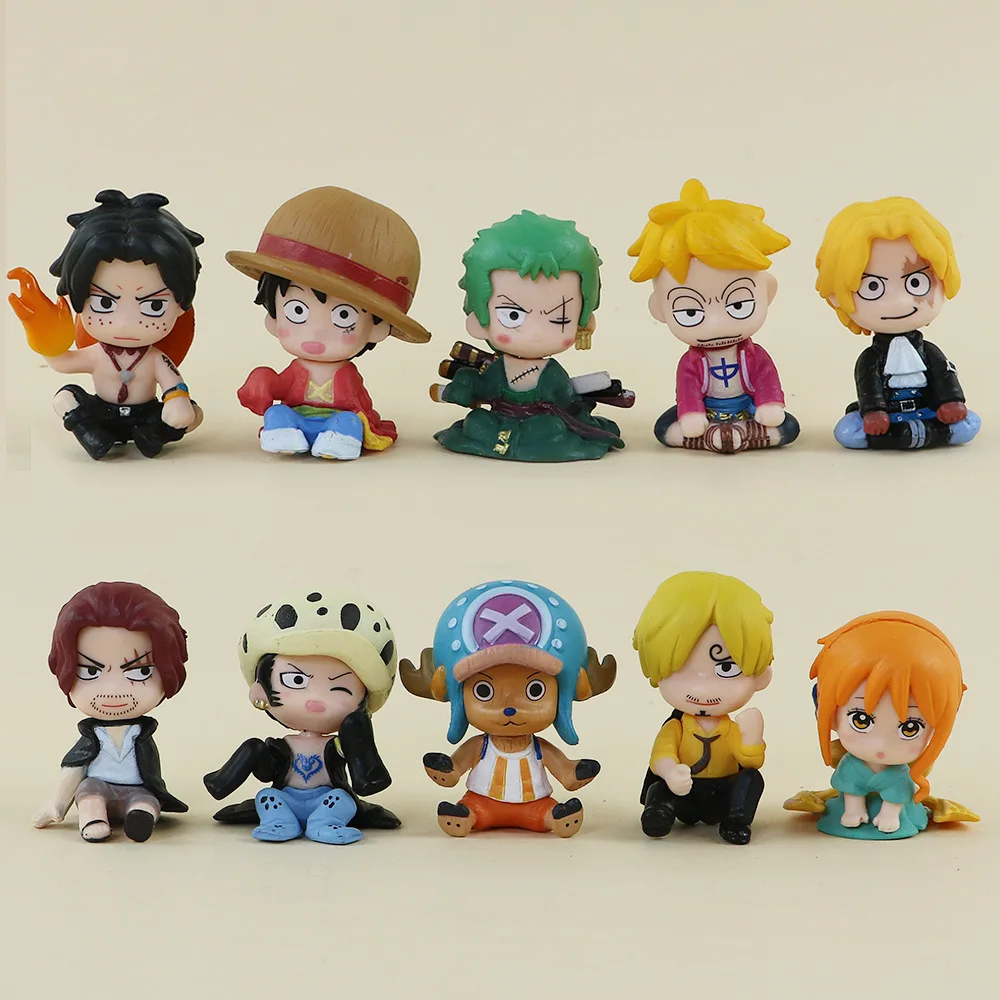 10PcsQ Mini One Piece Sailing King Around Luffy Sauron Nami Shan Zhi Car Ornaments Model Hand-made Children's Toys.