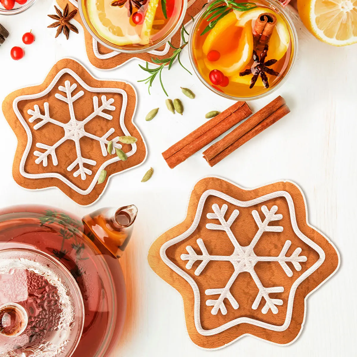 

1PCS Snowflake Shaped Coasters Christmas Accessories PVC Heat-resisting and Antiskid Cup Mats Reusable Drink Pad Kitchen Dishes