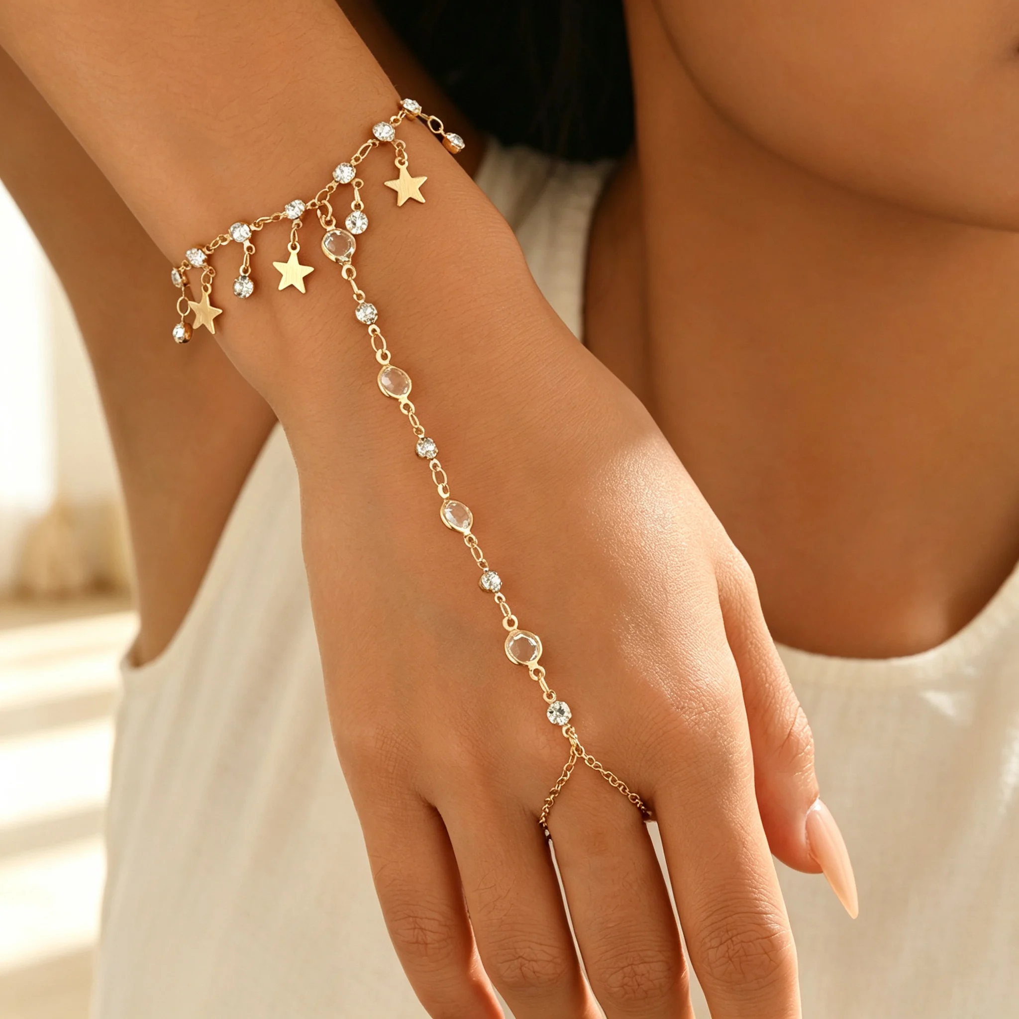 Boho Star Rhinestone Hand Chain Bracelet Women Tassel Crystal Finger Ring Slave Bracelet Summer Beach Party Jewelry