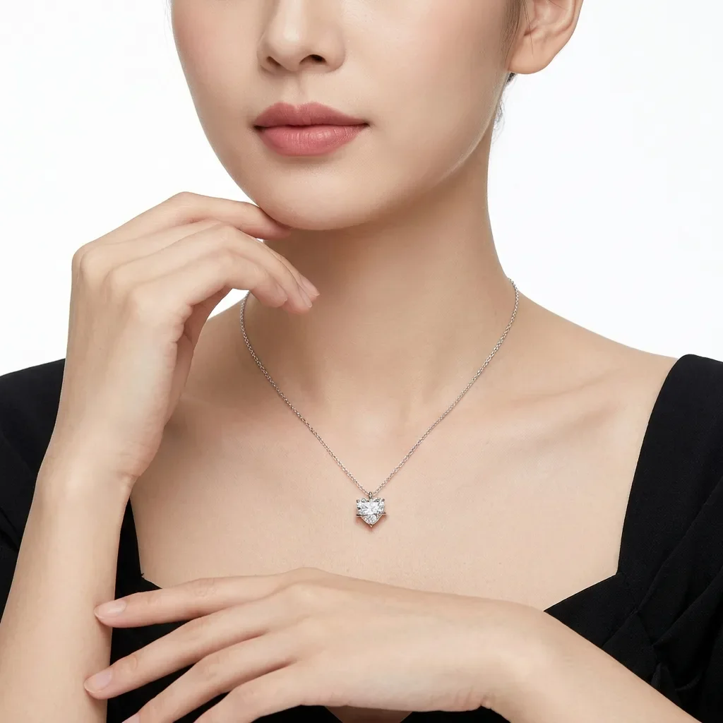 

S925 Pure Silver Moissanite Necklace Classic Trendy Clavicle Chain Bright Cut Moissanite Gem Necklaces Delicate Female Ornament