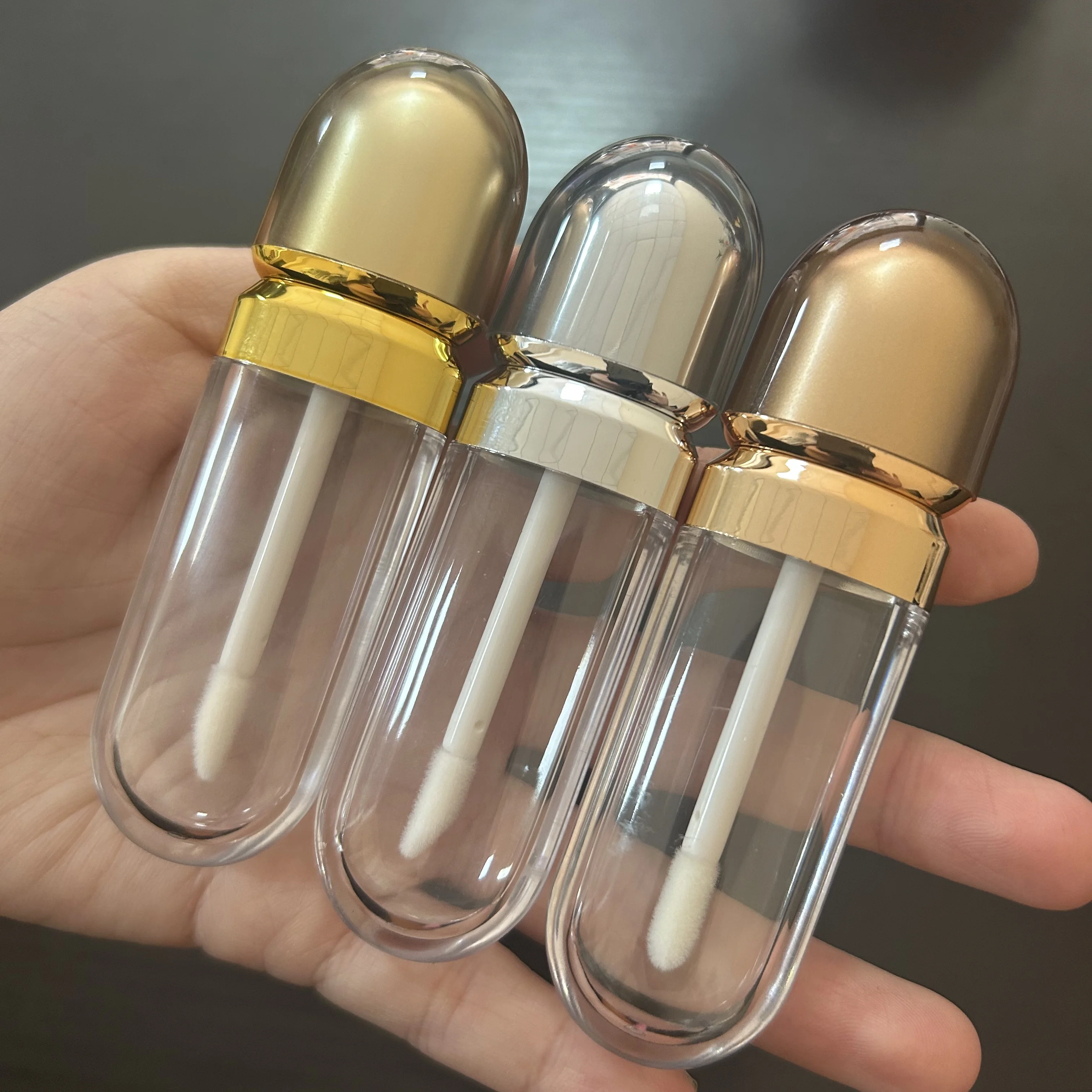 

50Pcs High Quality Unique Clear Wand Oval shaped Lip Gloss Packaging Empty Lip Glaze Container Lip Gloss Bottle Tube 8ml