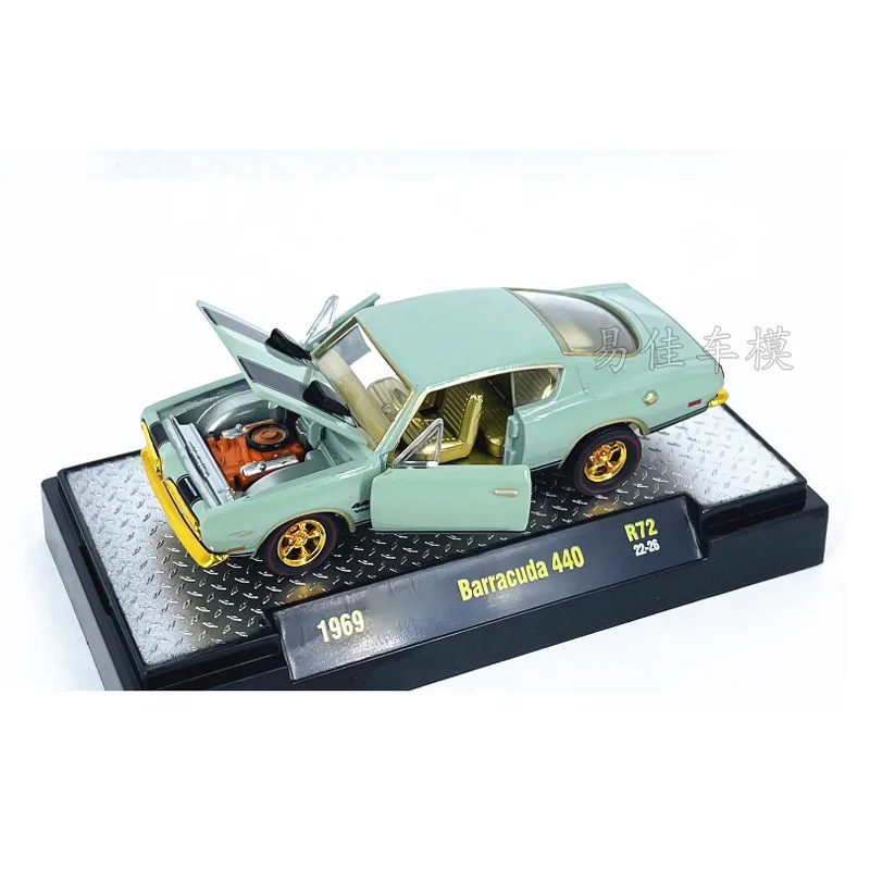 Diecast Scale 1:64 1969 Barracuda  Static Simulation  Alloy Ccar Model Metal Vehicle Decoration Gift Collection Display Toys