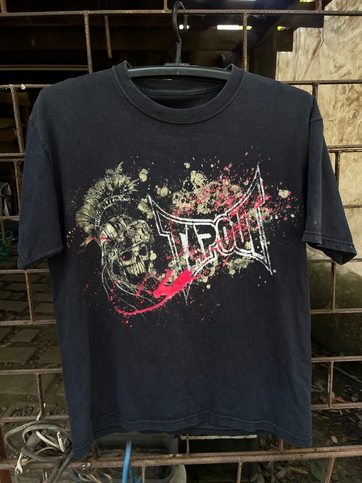 VINTAGE Tapout Skull Graphic Print T-shirt Men Women Short Sleeve Tops USA Y2K 90s Tee Fashion Gothic Streetwear Summer Tee Tops