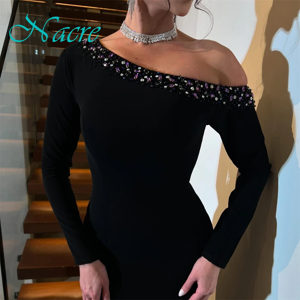 ชุดราตรีผ้าเจอร์ซีย์เรียบง่ายแบบกำหนดเอง ชุดเดรสคอเรือที่ละเอียดอ่อน ชุดเดรสแขนยาวคริสตัล ชุดโอกาสพิเศษ