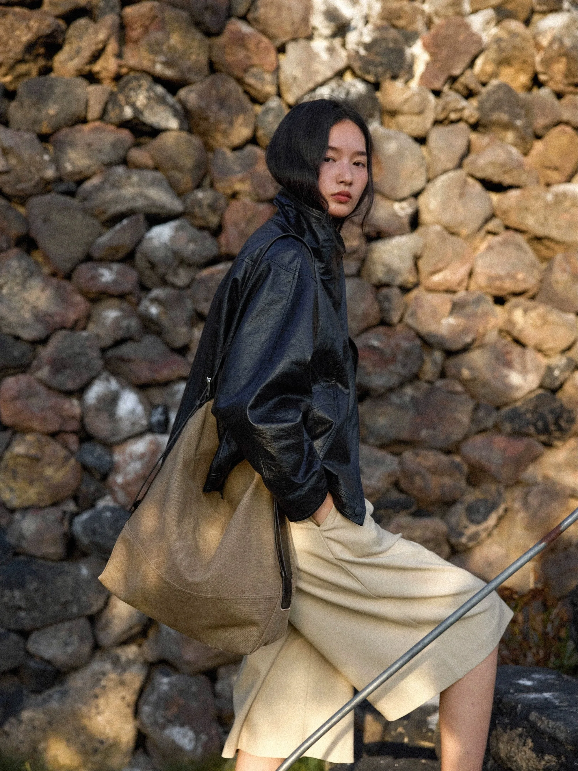 Early Autumn New Arrival Bla ort Stand Collar Leather Jaet Versatile Cool Sle Wood ain Design Commute Friendly Zipper