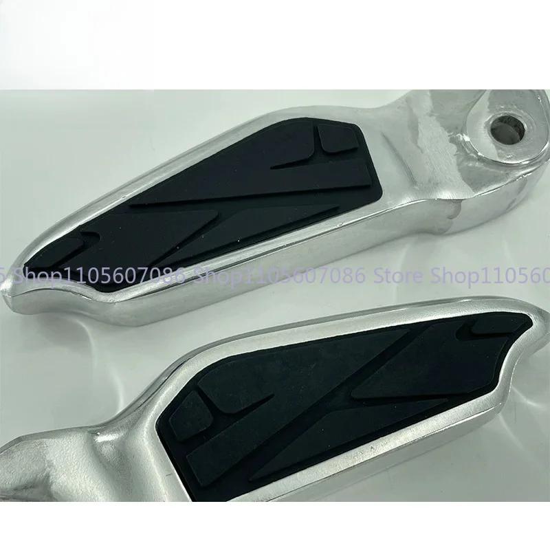 Suitable for Honda NCR125 Foot Pedal WH125T-9E Left and Right Foot Pedal Assembly After Foot Rest