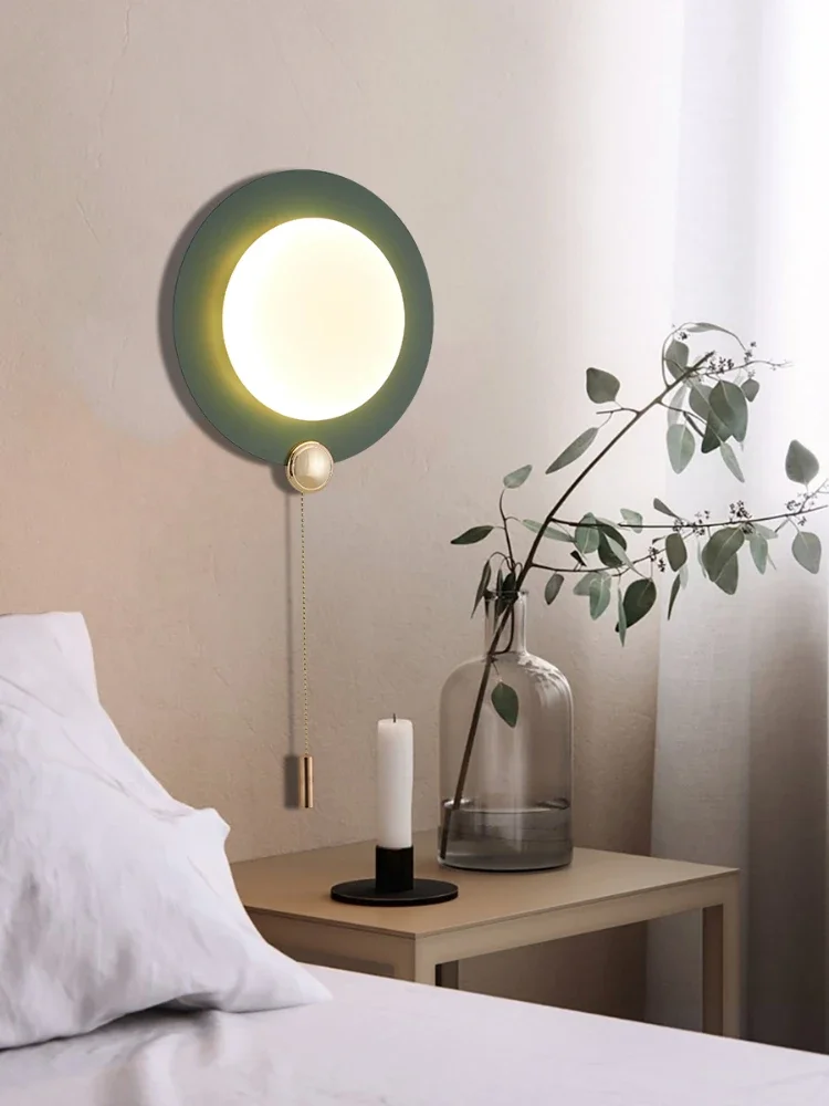 ~ Lampada da parete Camera da letto Lampada da parete creativa di colore caldo Semplice e moderna con lampada da comodino con interruttore