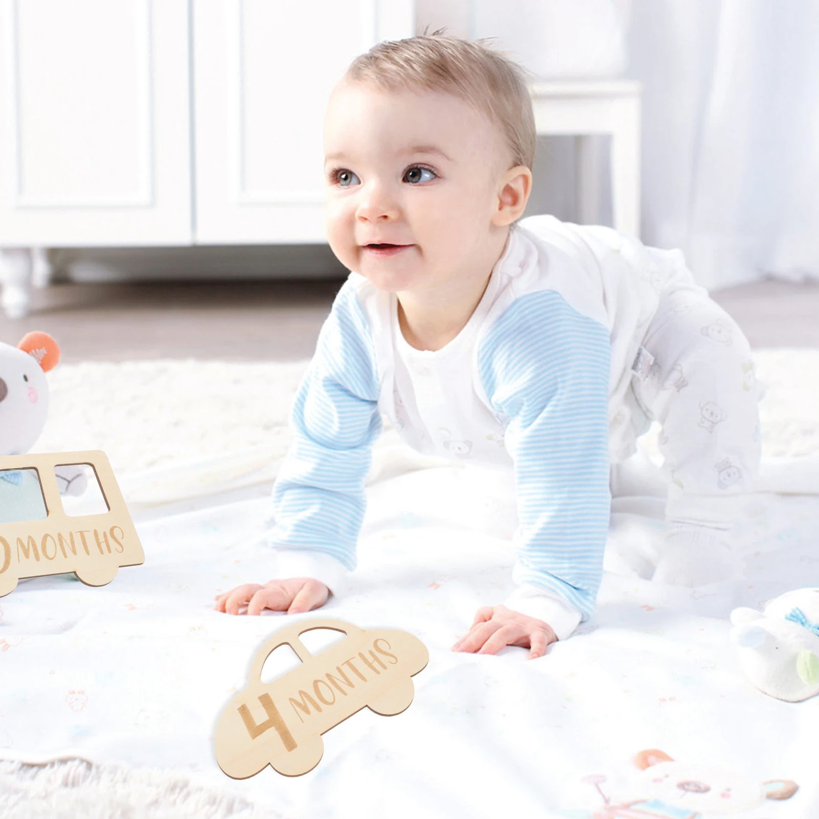 

Measuring Wooden Car Mileage Baby Monthly Milestone Cards Signage Props Photography