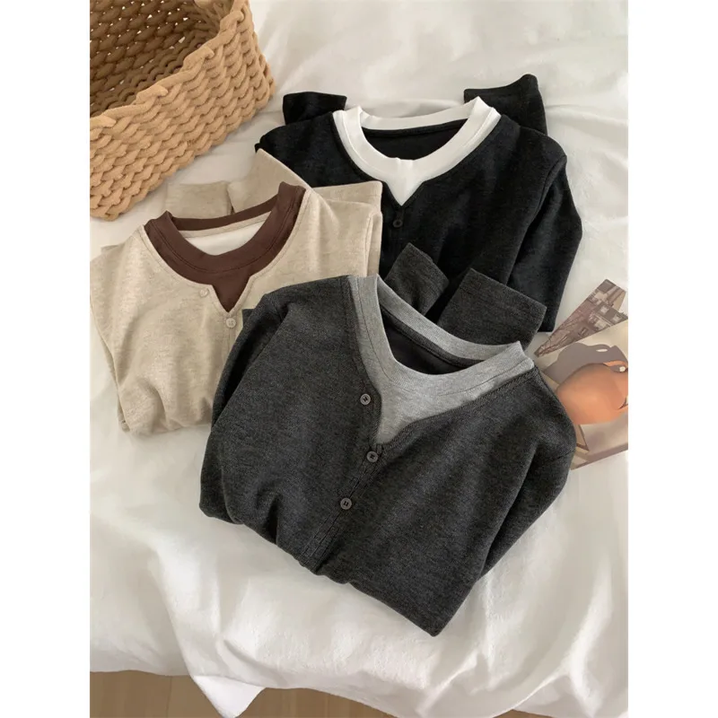 

Fake Two Piece Velvet Brushed T-shirt Autumn Women Loose Thick Color Blocked Single Breasted Casual Pullovers