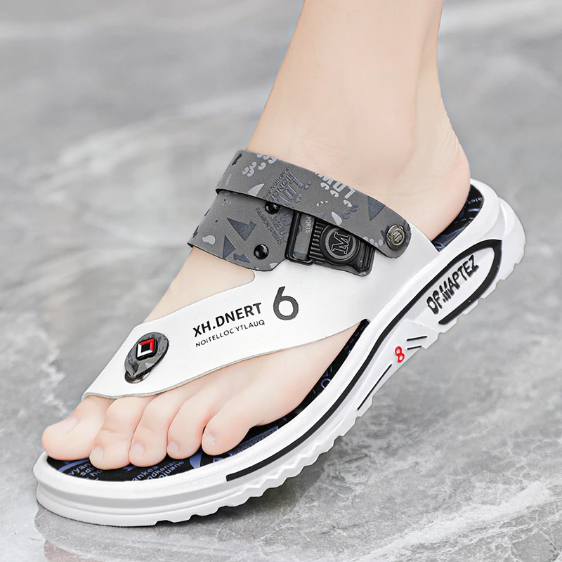 Men's Korea Version Slippers Summer Supple Fashionable Shoes Outdoor Non Slip Beach Sandals High Quality Fashion Flip-Flops