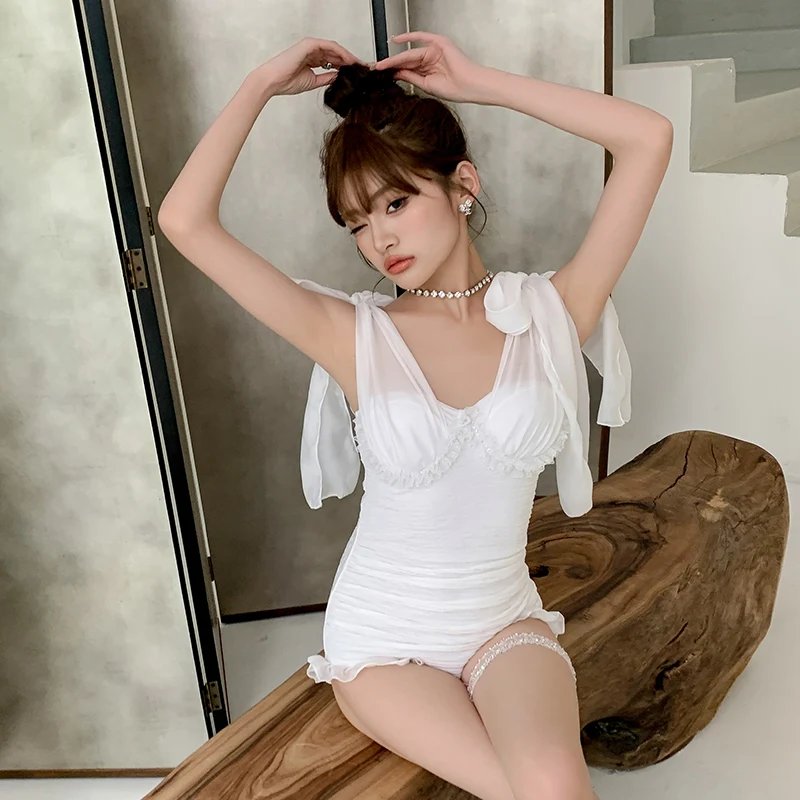 2024 New South Korean Swimsuit Women\'s One Piece Pure Desire Fairy Fan Lace Slim and Sexy Hot Spring Vacation Swimsuit