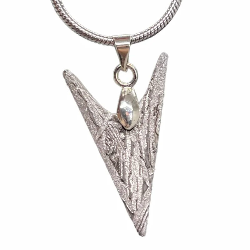 Muonionalusta Iron Meteorite V Shape Pendant Natural Widmanstatten Pattern Meteorite Jewelry Collection LK546