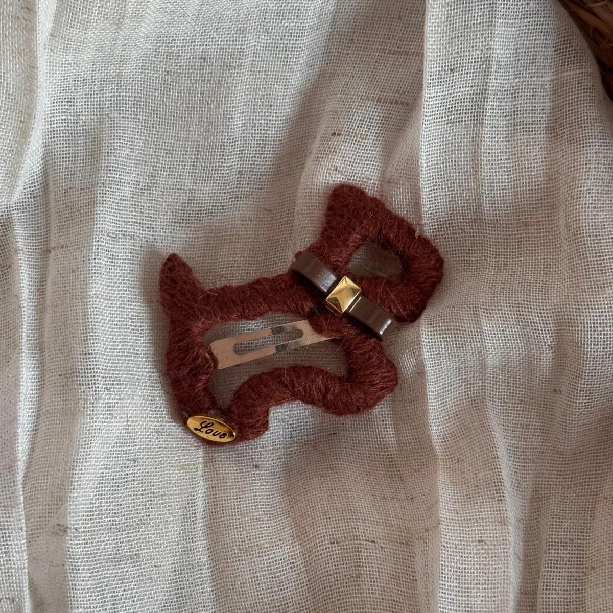 

Knitted Cute Puppy Hair Clip High-end Edge Clip Autumn and Winter Plush Versatile Side Hairpin BB Clip Hair Styling Accessories