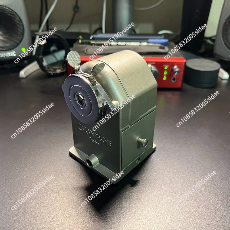 Metal Pencil Sharpener Portable Small Hand Planer for Colored Pencils Manual Stationery Tool Daily Art Drawing Preparation