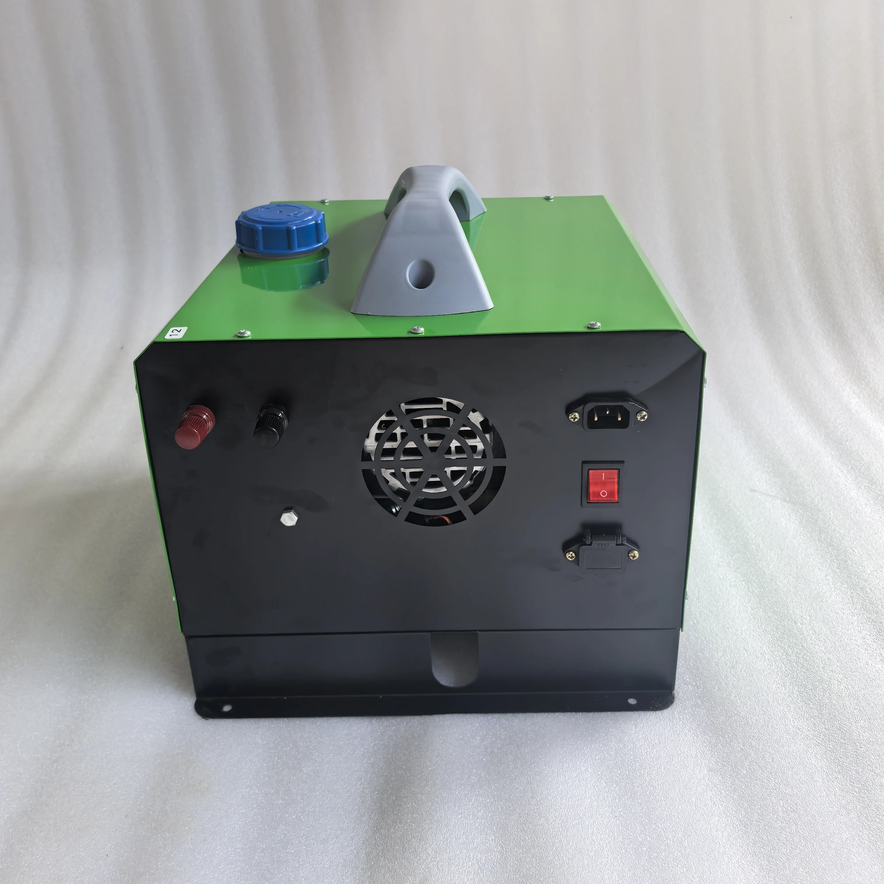 موديل جديد 2024 مع سخان ركن السيارة المدمج في البطارية لهون السيارة