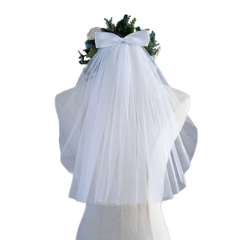 Voiles courts de robe de mariée en tulle avec nœud de bord de ruban blanc, peigne à cheveux, voile de patients, accessoires de fête de mariage de la mariée